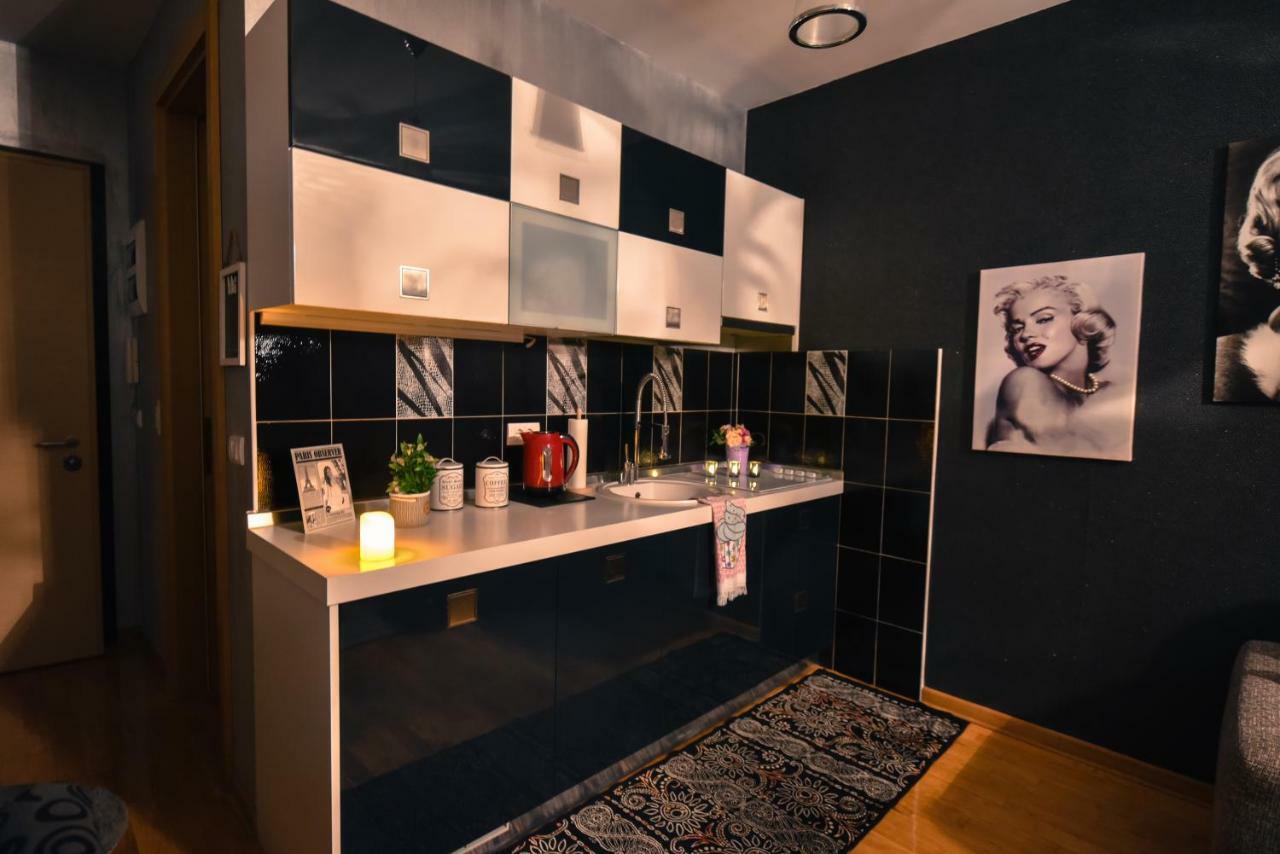 Marilyn Apartment بودفا المظهر الخارجي الصورة